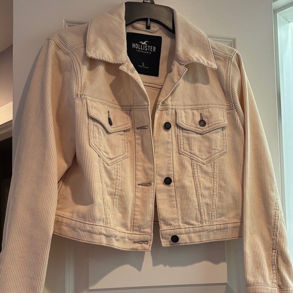Hollister Women's Beige Corduroy Jean Jacket
